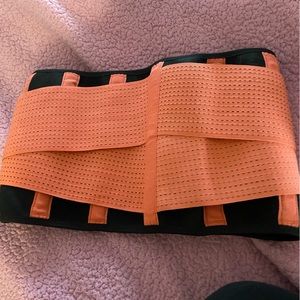 (NEW!) Size Large Waist Trainer
